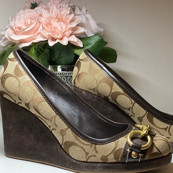 COACH logo Wedge Shoes 👠 - Picture 7 of 8